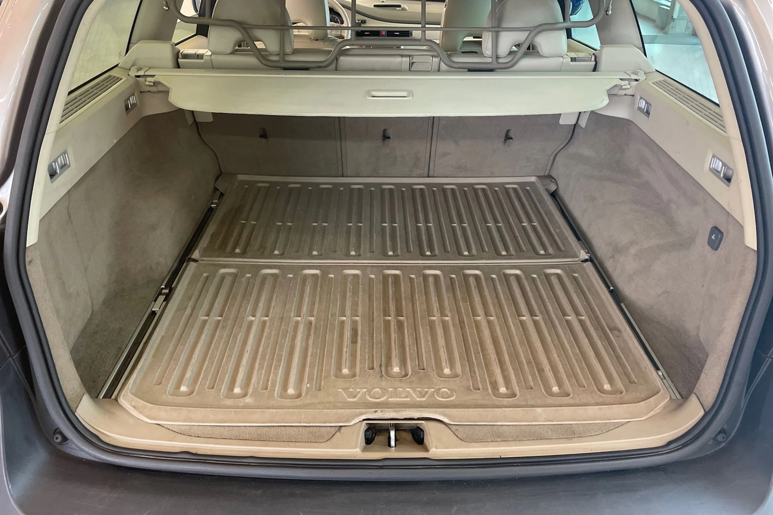 ruskea (beige) Volvo XC70 2008 kuva 23.