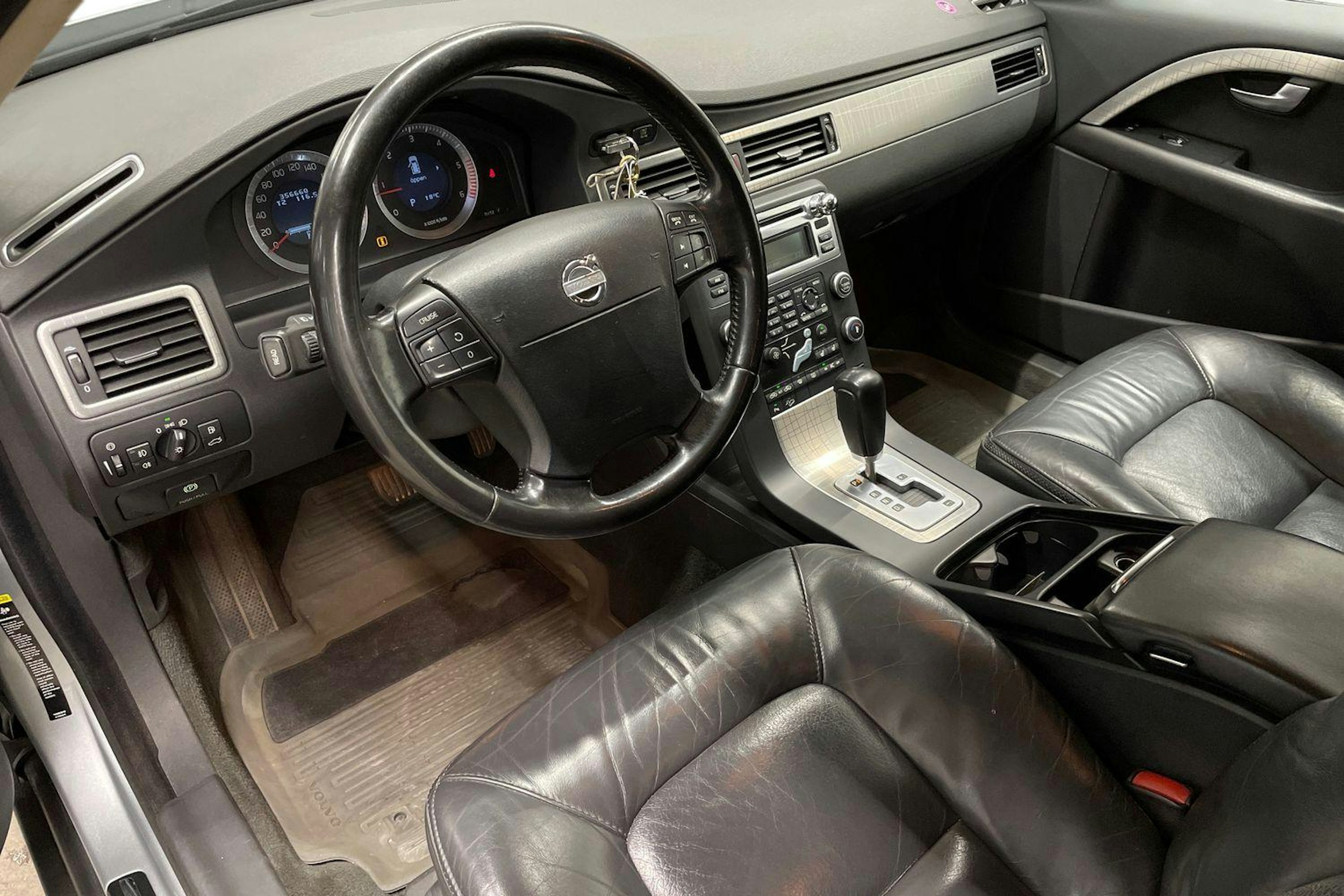 hopea Volvo XC70 2009 kuva 7.