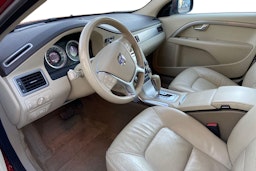 punainen Volvo XC70 2010 kuva 7.