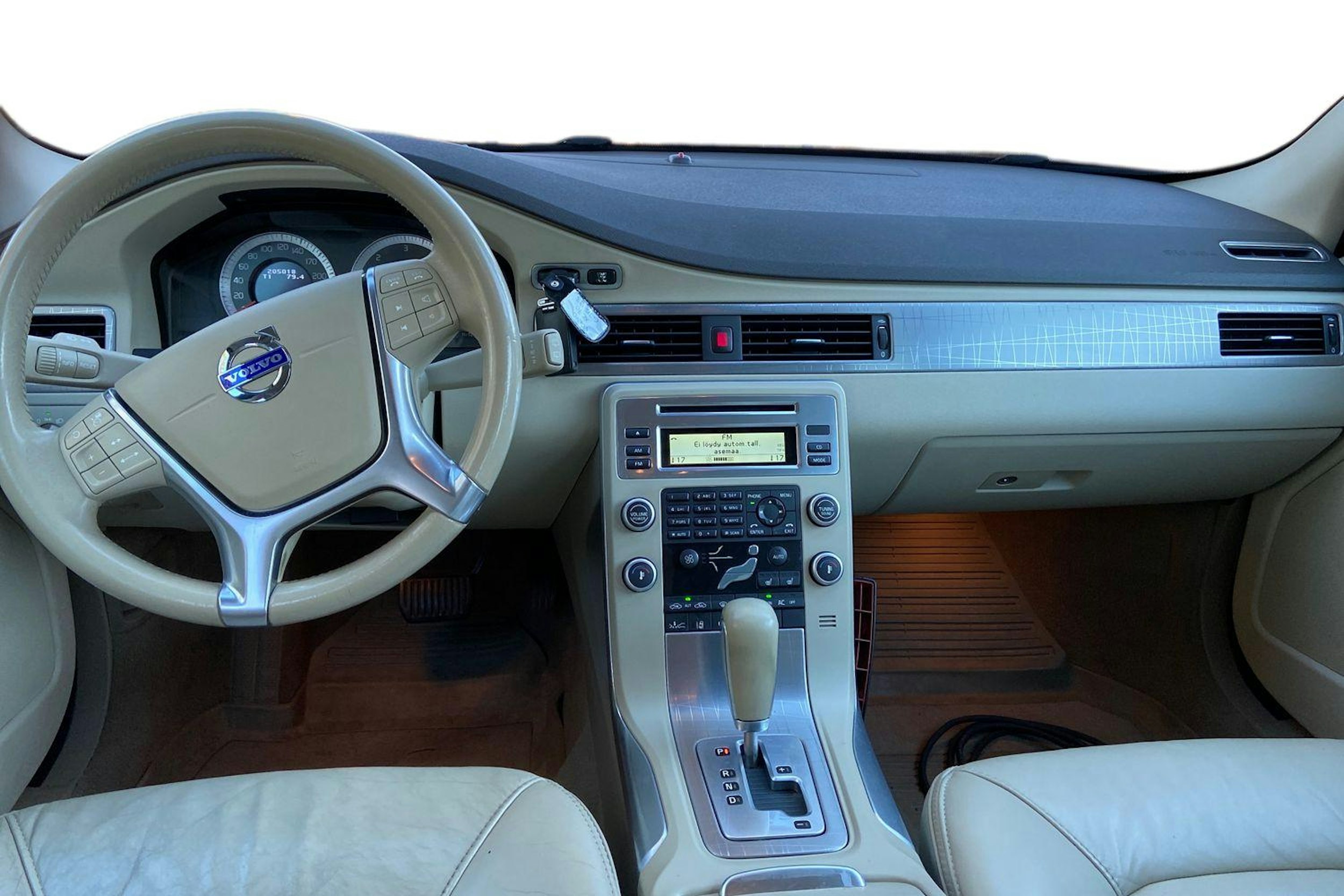 punainen Volvo XC70 2010 kuva 9.