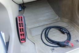 punainen Volvo XC70 2010 kuva 17.