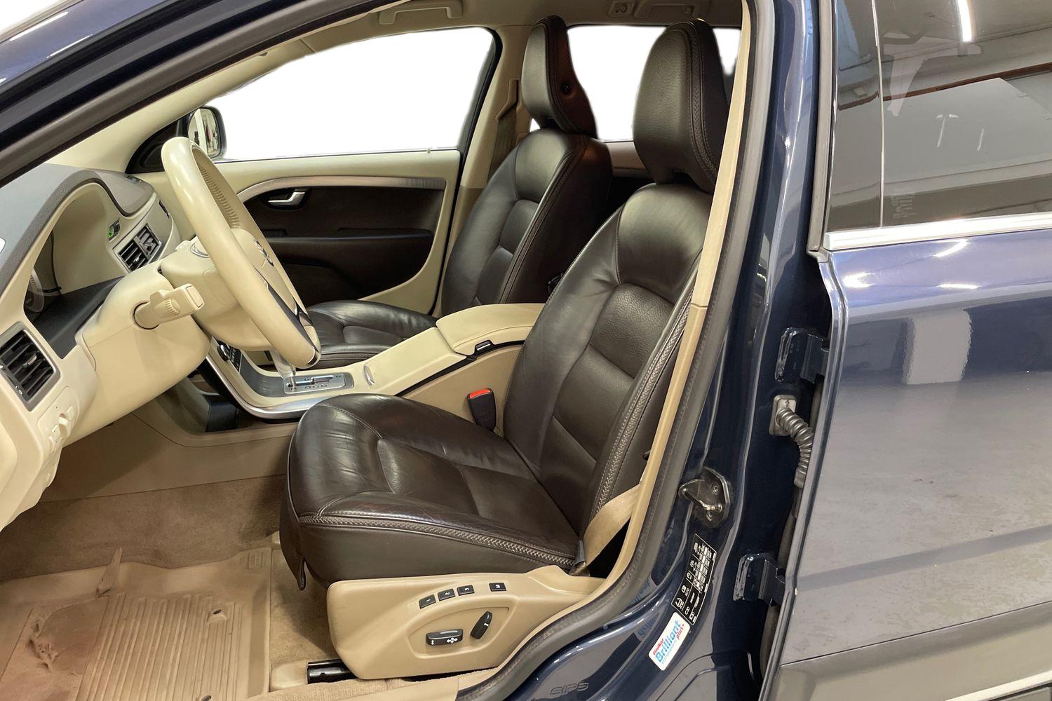 Volvo XC70 D5 AWD Summum aut 2011, kuva 6/27