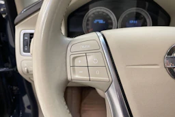 sininen Volvo XC70 2011 kuva 16.