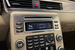 sininen Volvo XC70 2011 kuva 20.