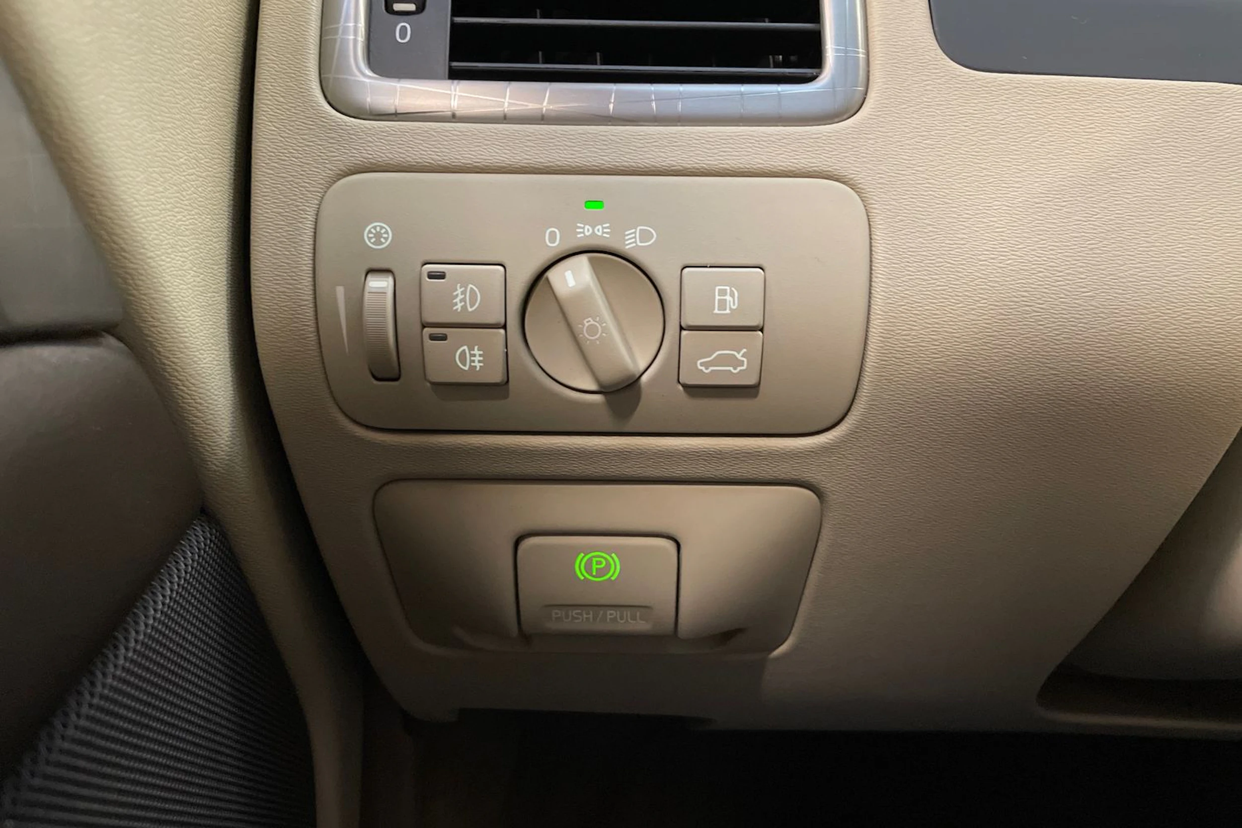 sininen Volvo XC70 2011 kuva 24.