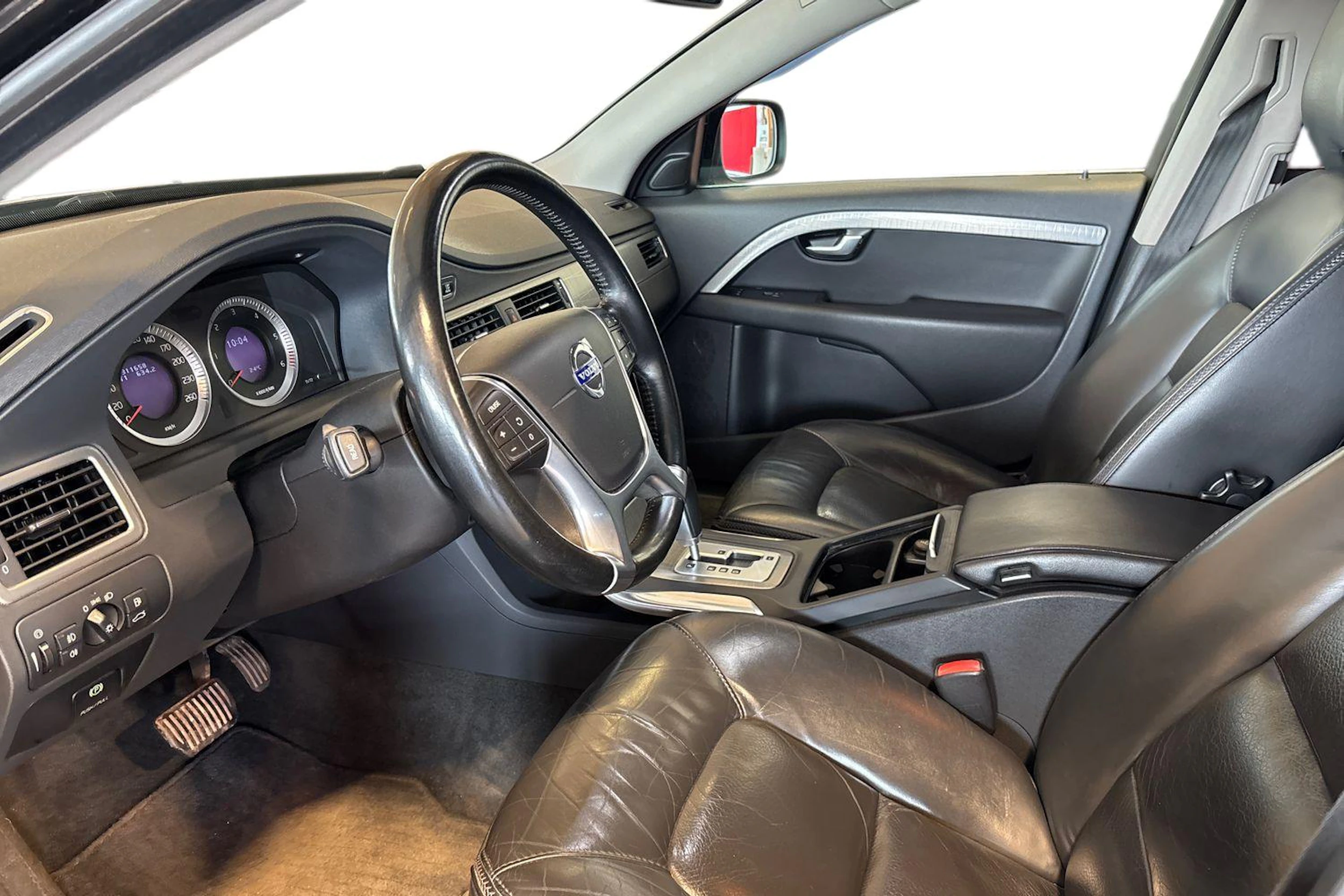 musta Volvo XC70 2011 kuva 8.