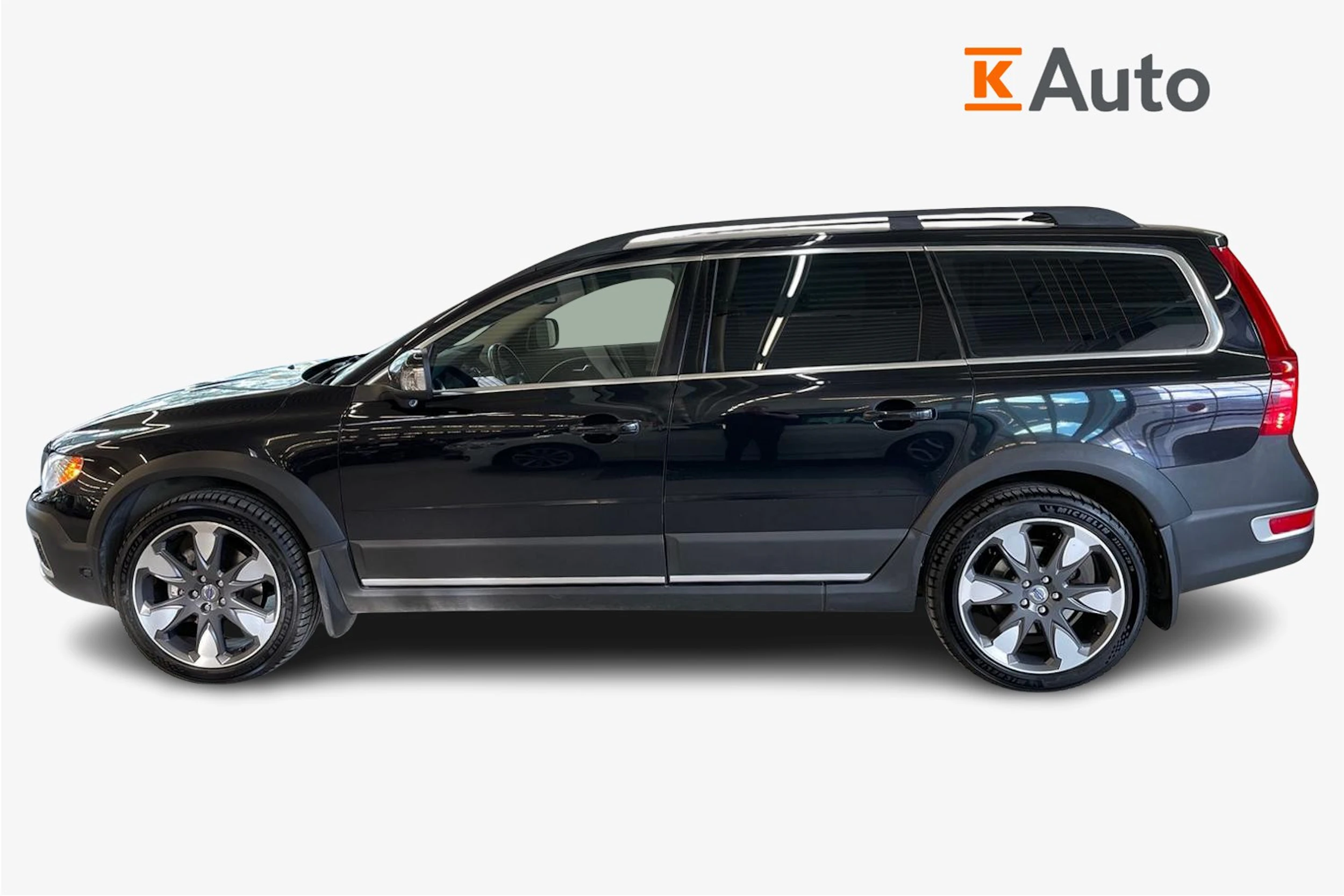 musta Volvo XC70 2012 kuva 7.