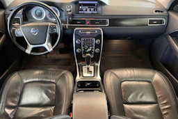 musta Volvo XC70 2012 kuva 9.