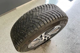 musta Volvo XC70 2012 kuva 16.