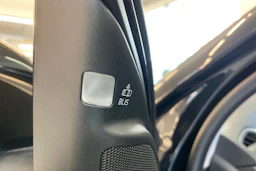 musta Volvo XC70 2012 kuva 19.