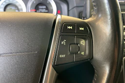 musta Volvo XC70 2012 kuva 22.