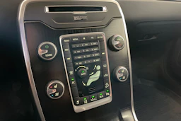 musta Volvo XC70 2012 kuva 26.