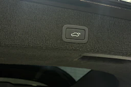 musta Volvo XC70 2012 kuva 16.