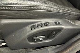 musta Volvo XC70 2012 kuva 19.