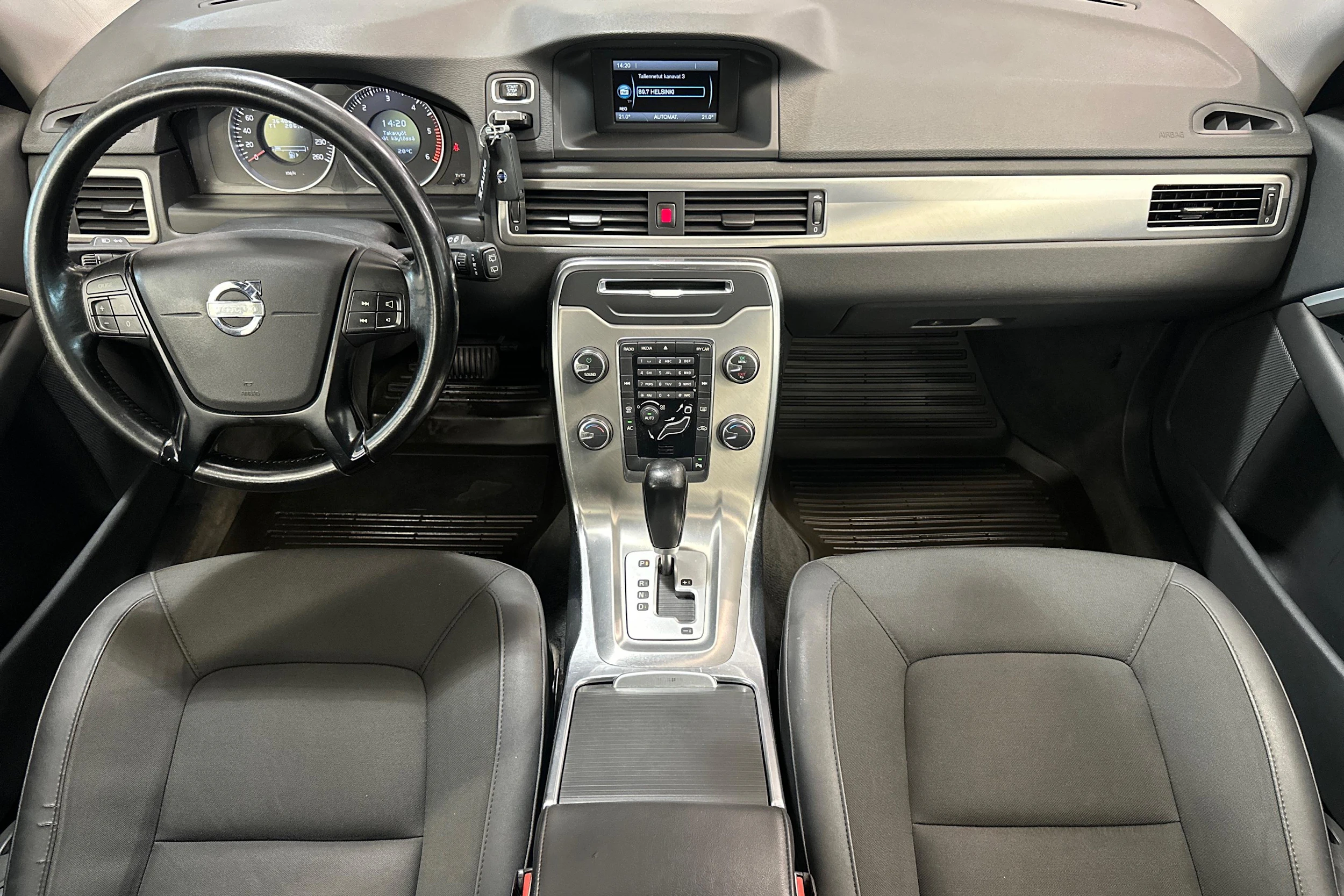 Vihreä Volvo XC70 2012 kuva 7.