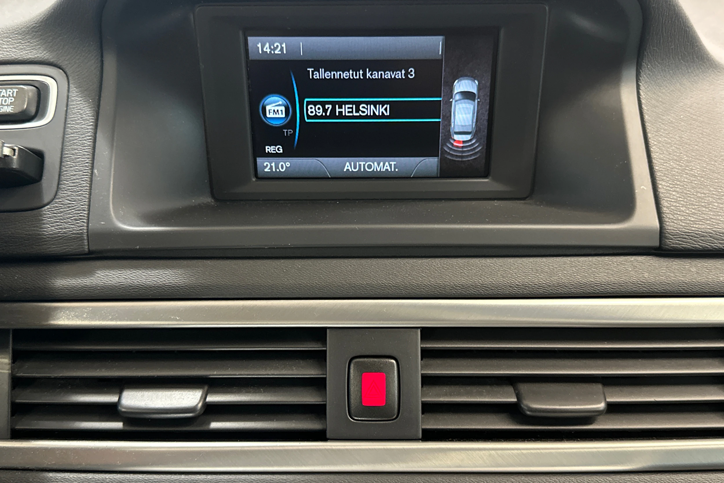 Vihreä Volvo XC70 2012 kuva 18.