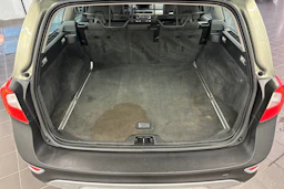 Vihreä Volvo XC70 2012 kuva 21.