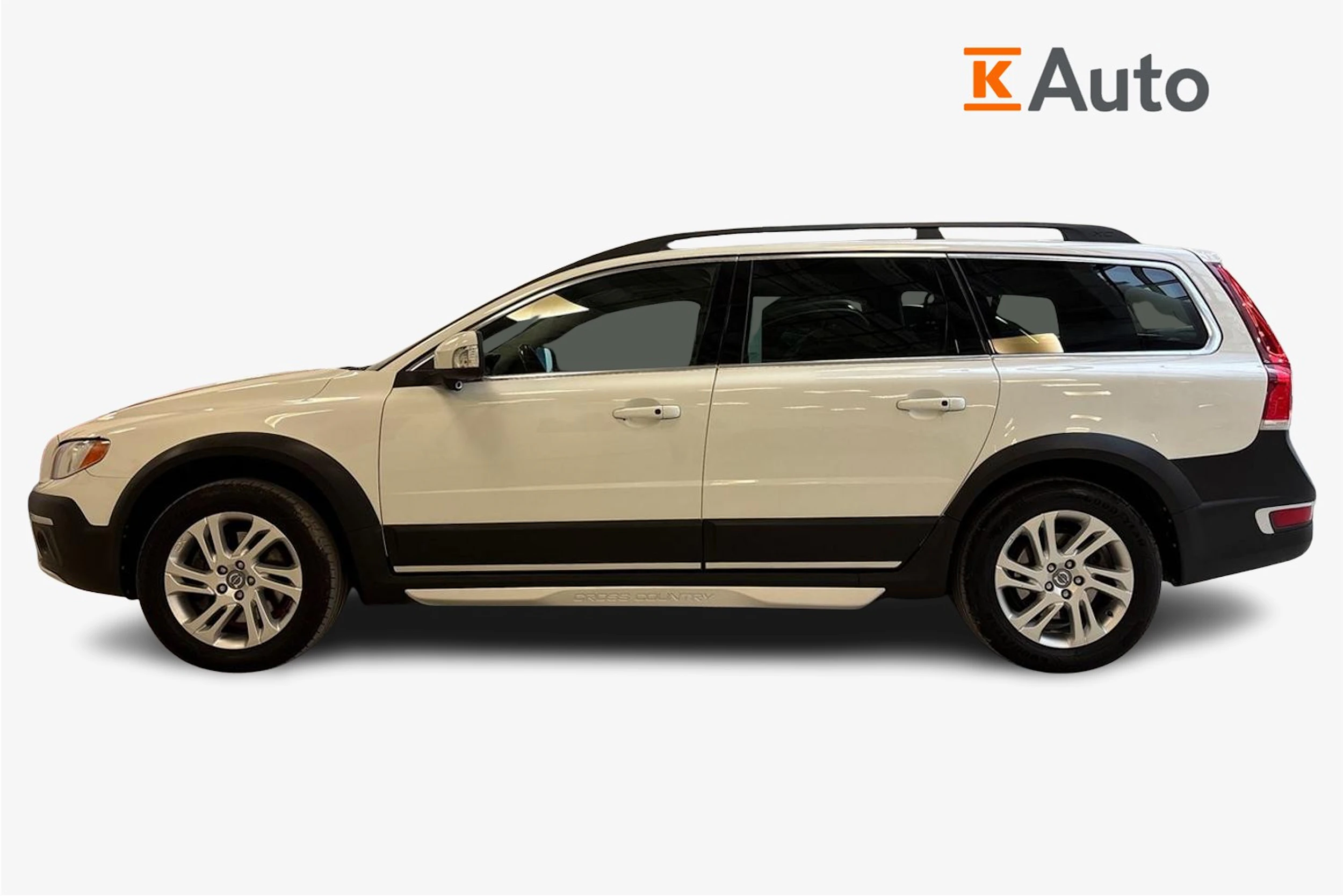 valkoinen Volvo XC70 2013 kuva 5.