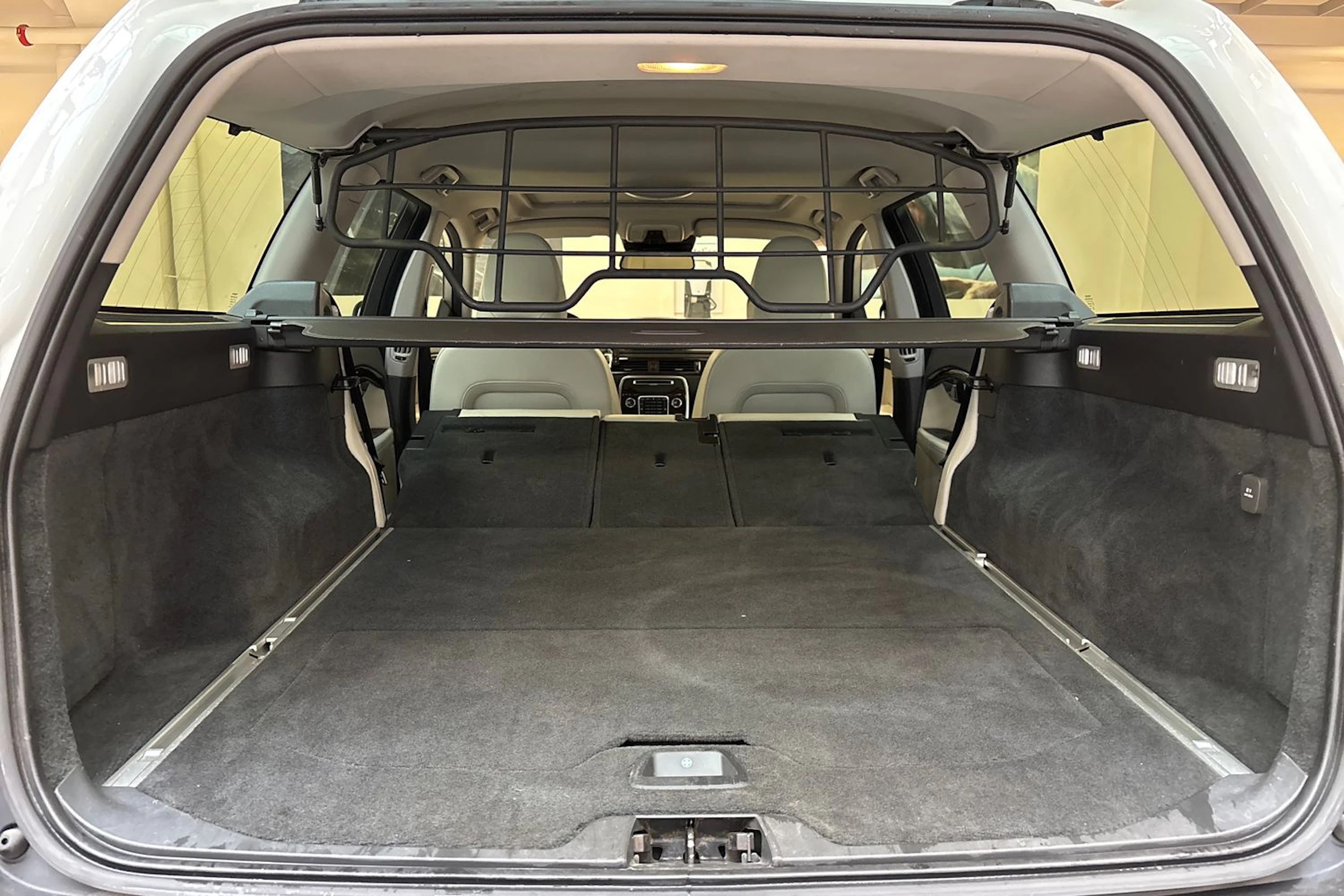 valkoinen Volvo XC70 2013 kuva 12.