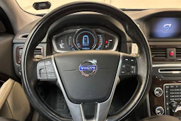 valkoinen Volvo XC70 2013 kuva 17.