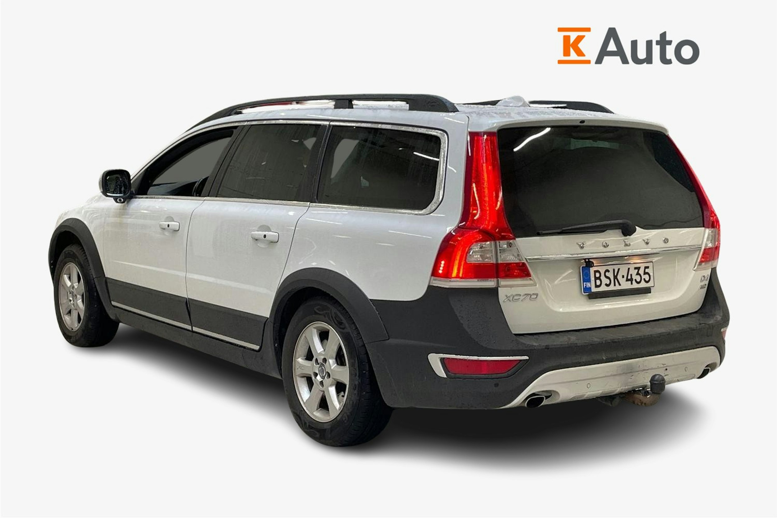 valkoinen Volvo XC70 2014 kuva 2.