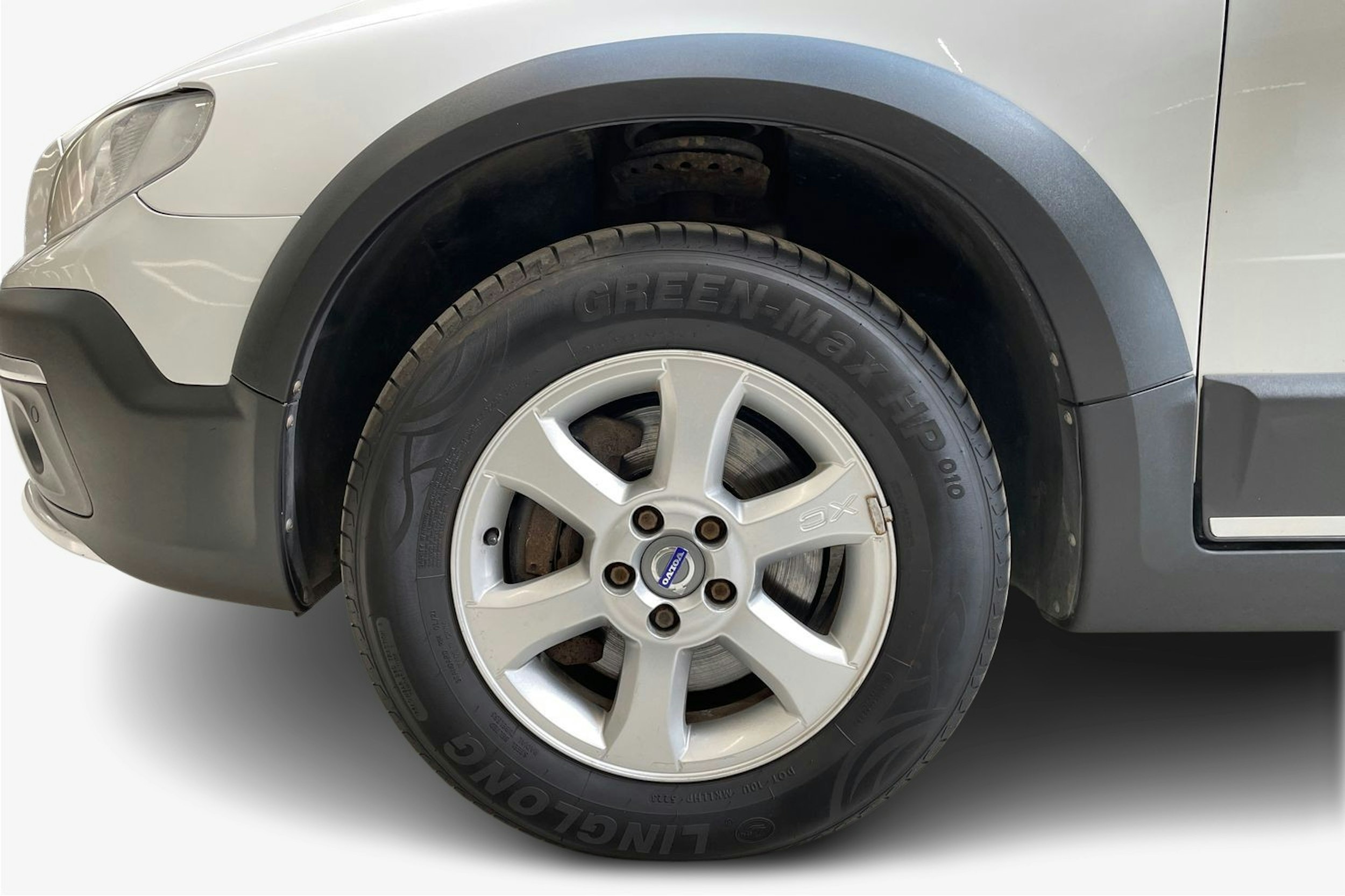 valkoinen Volvo XC70 2014 kuva 11.