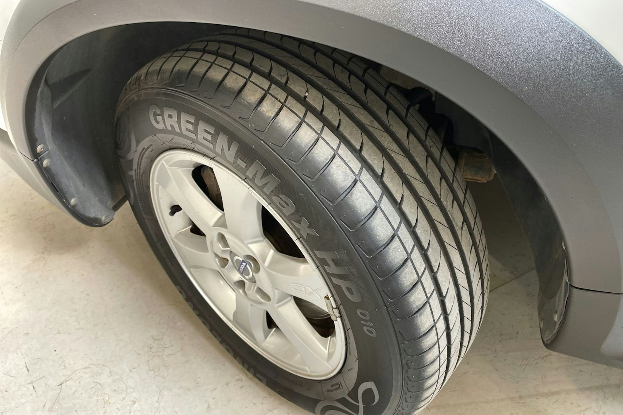 valkoinen Volvo XC70 2014 kuva 13.