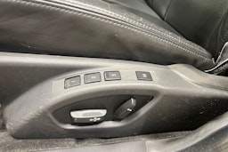 musta Volvo XC70 2014 kuva 18.