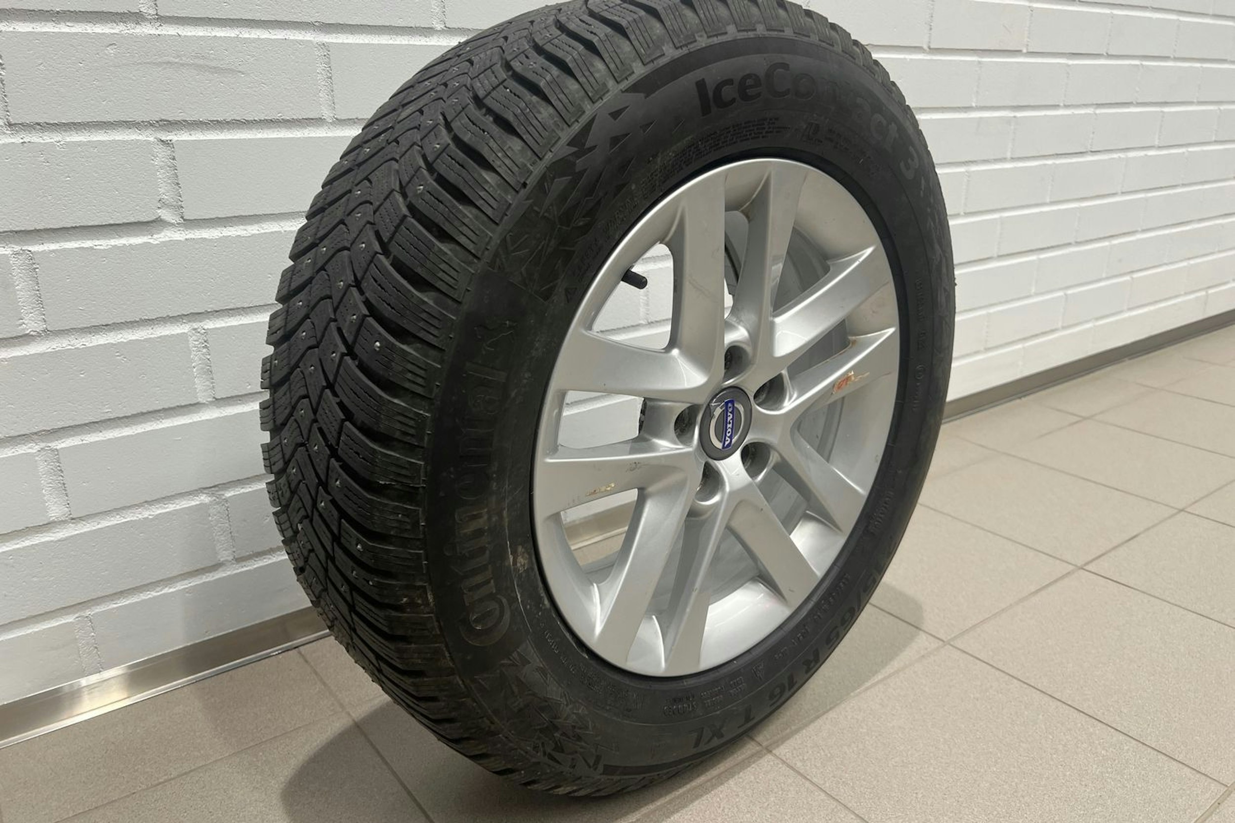 musta Volvo XC70 2014 kuva 21.