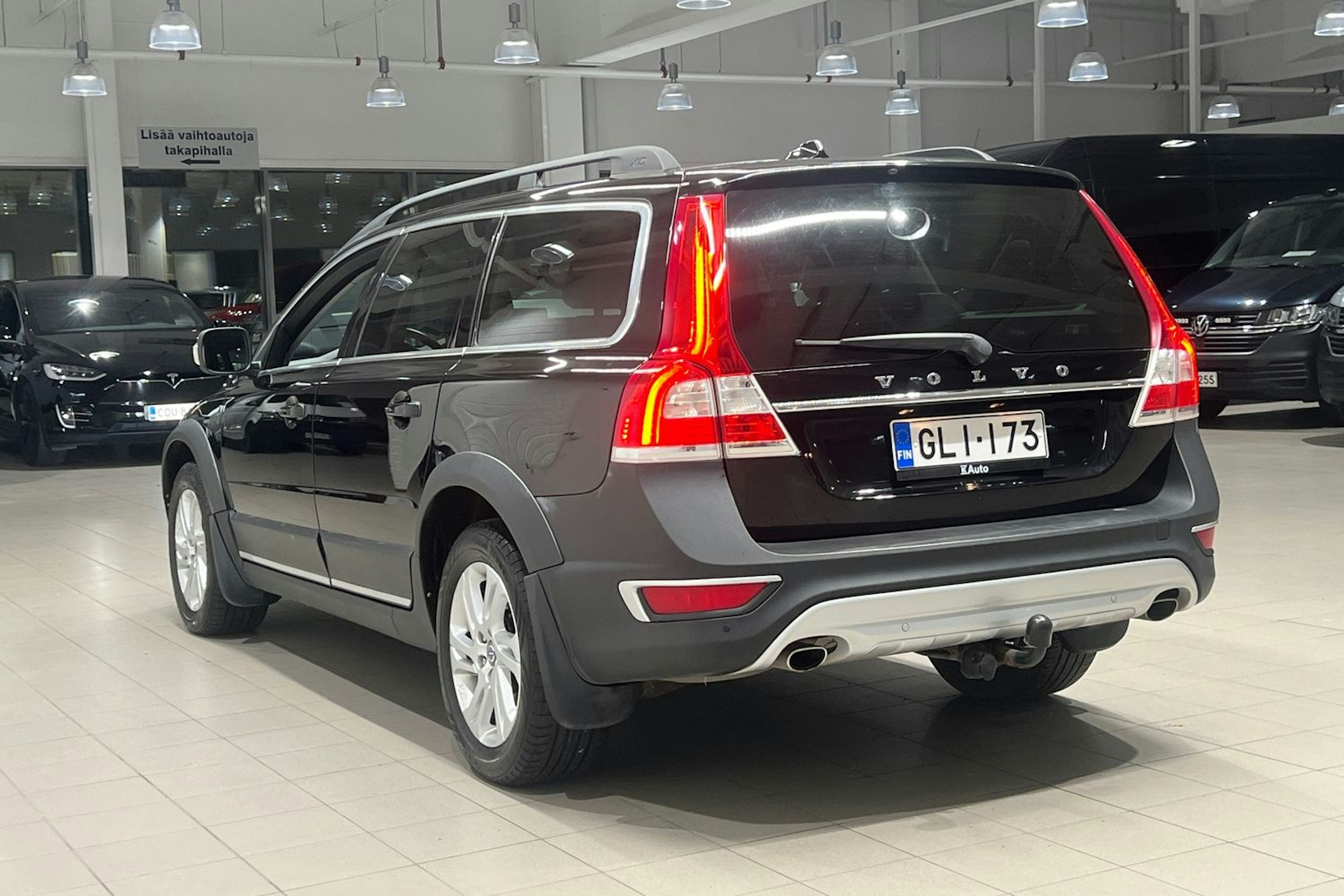 musta Volvo XC70 2014 kuva 22.