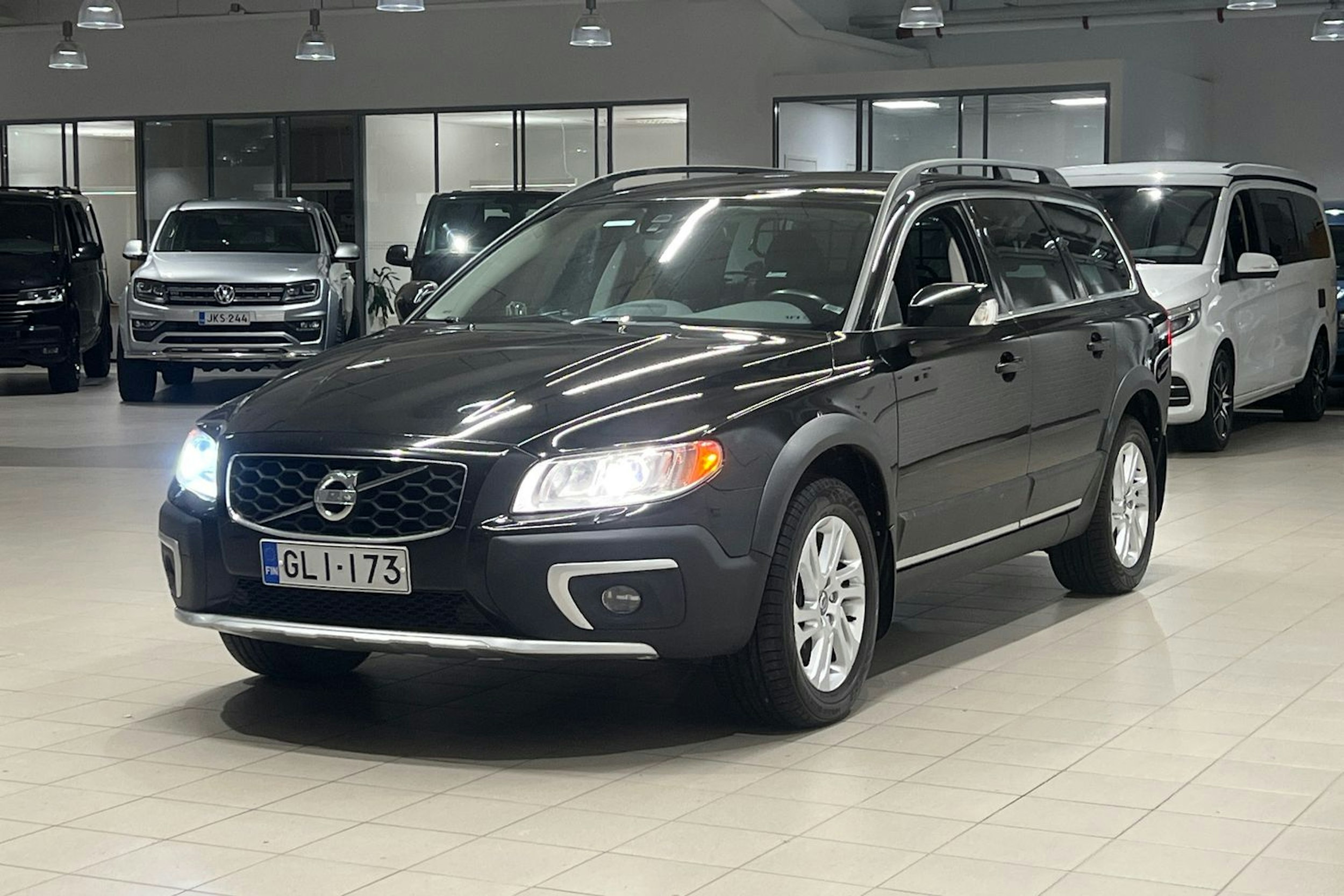 musta Volvo XC70 2014 kuva 23.