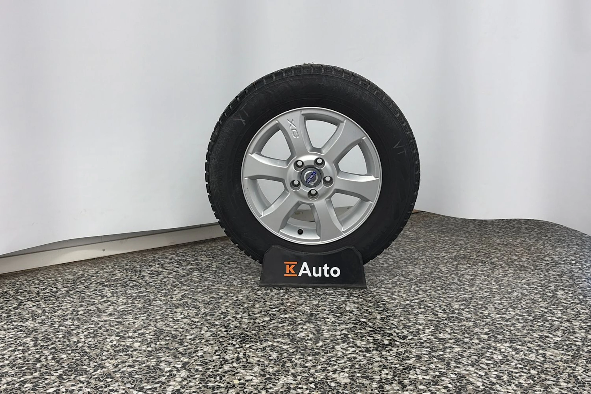 Musta Volvo XC70 2014 kuva 10.