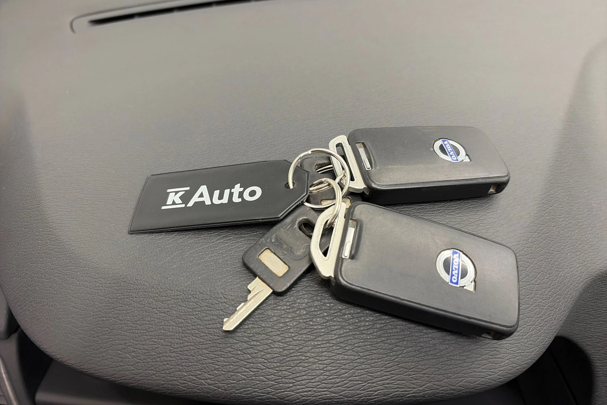 Musta Volvo XC70 2014 kuva 20.