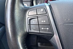 punainen Volvo XC70 2015 kuva 14.