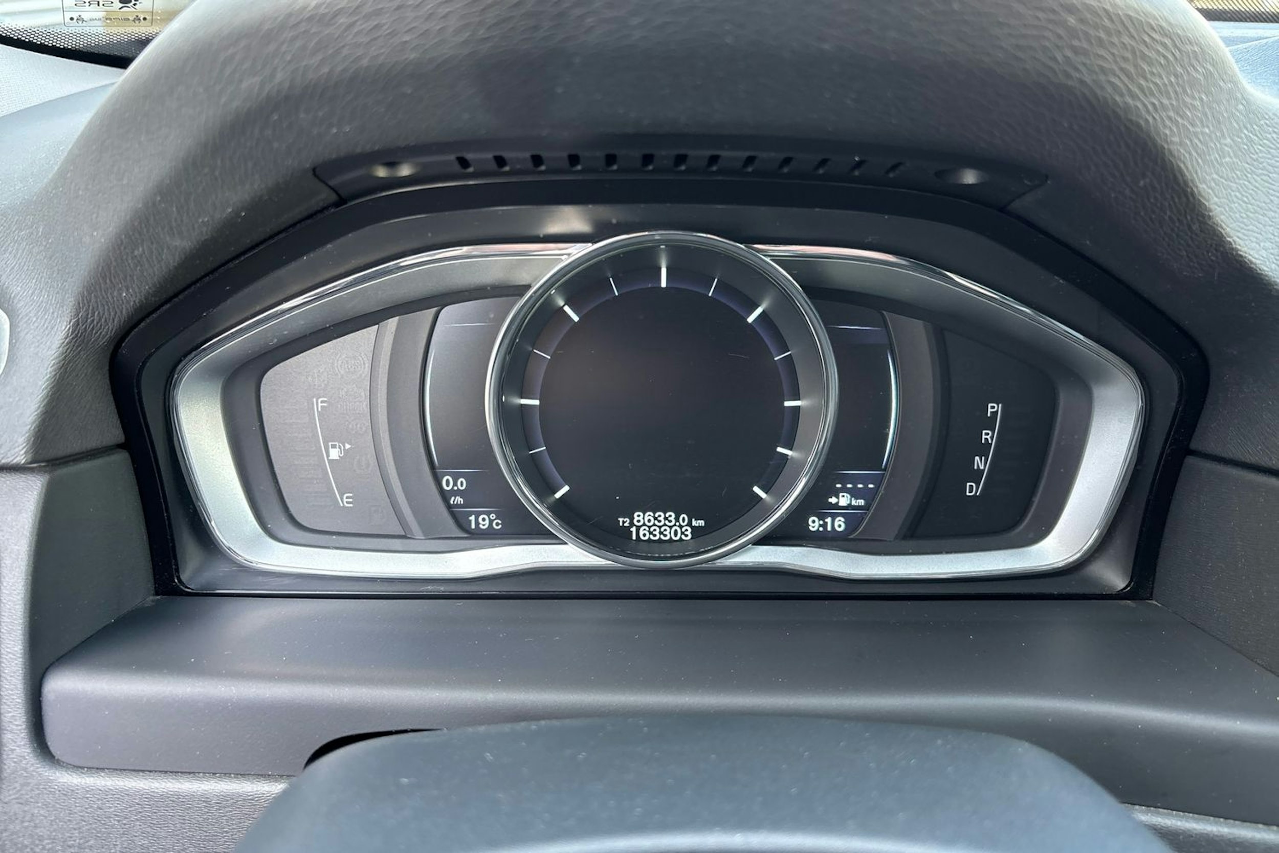 punainen Volvo XC70 2015 kuva 17.