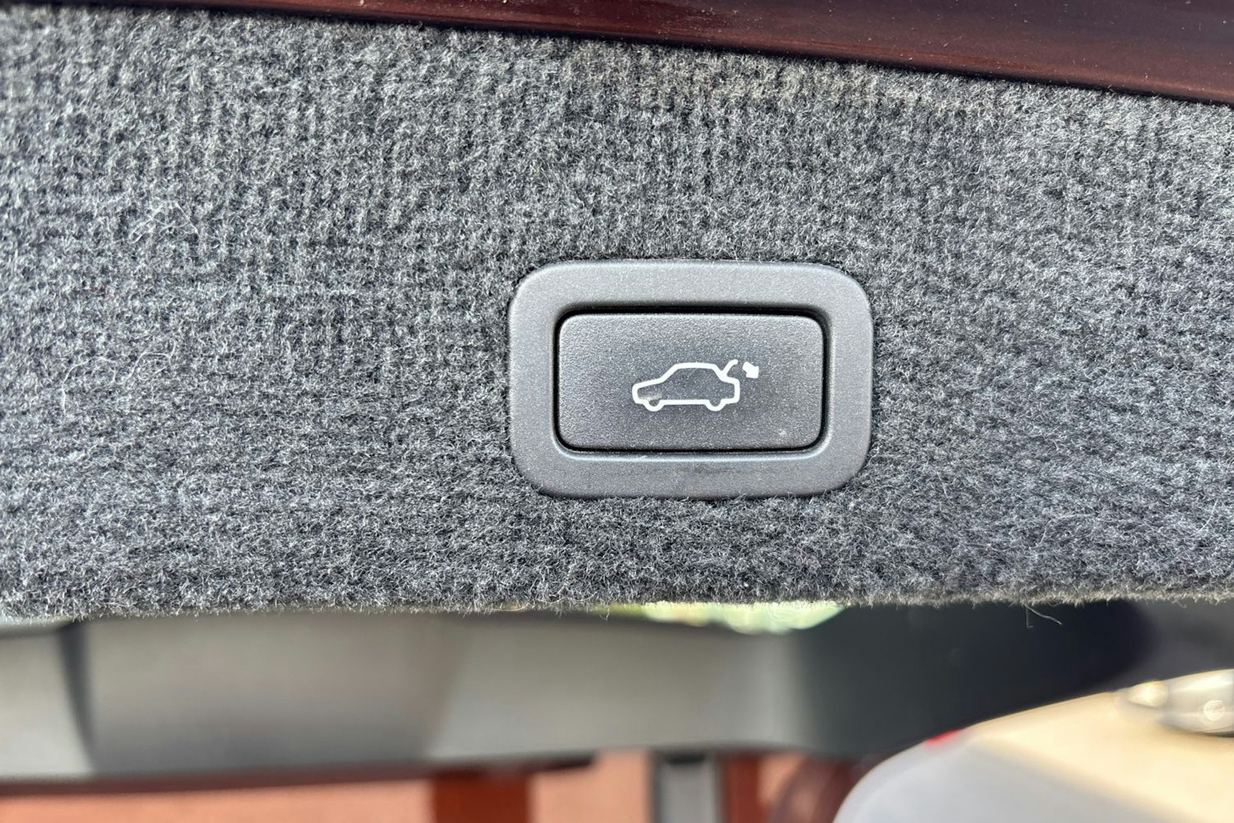 punainen Volvo XC70 2015 kuva 19.