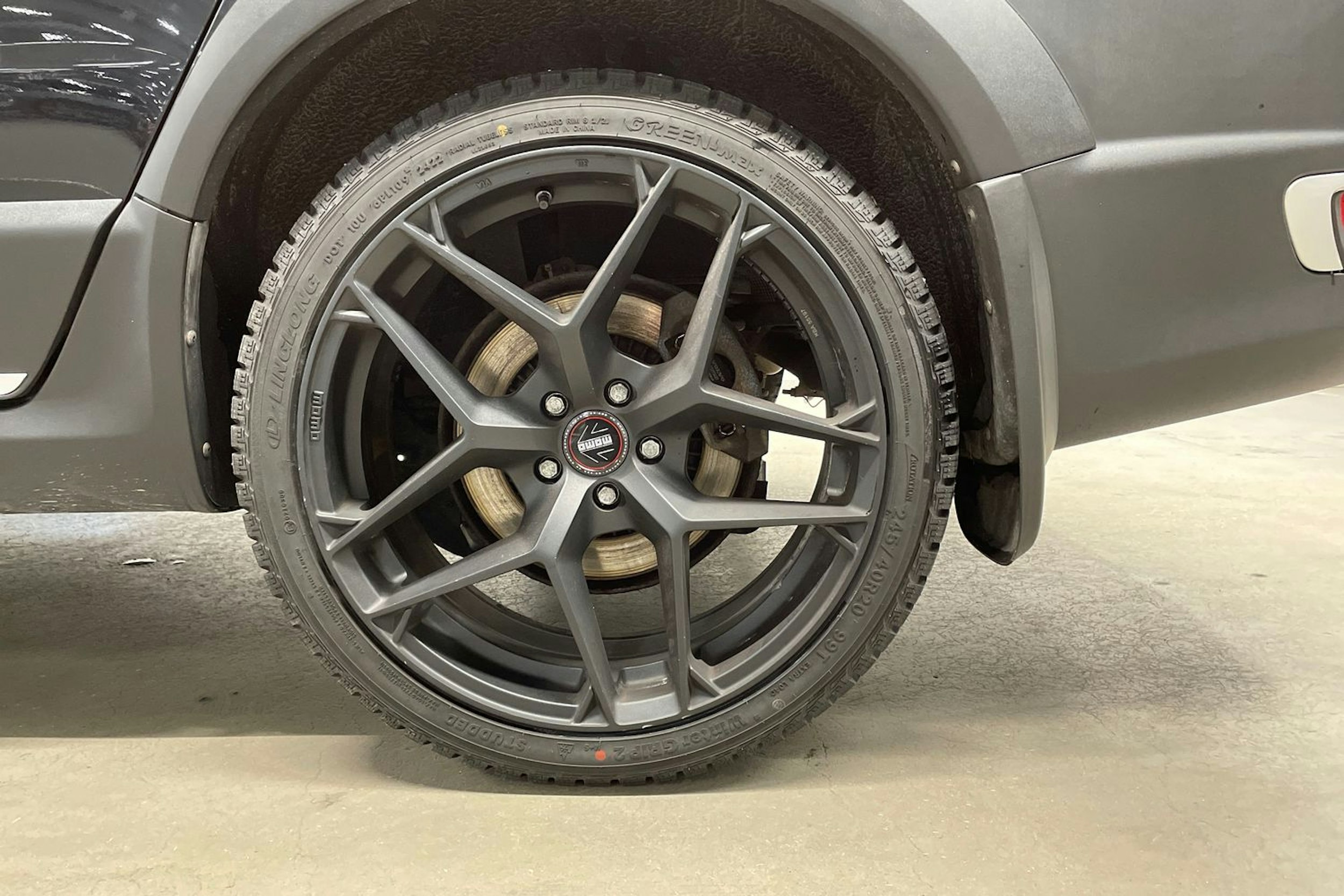 musta Volvo XC70 2015 kuva 11.