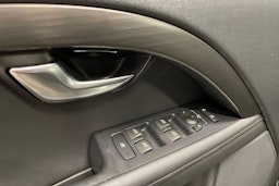 musta Volvo XC70 2015 kuva 25.