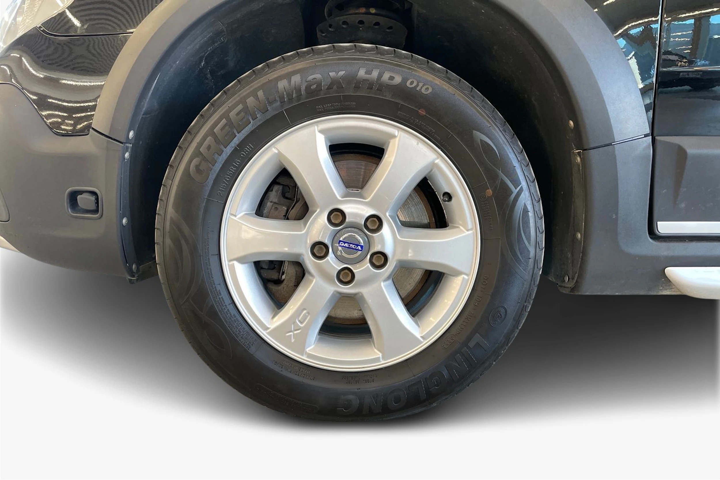 musta Volvo XC70 2015 kuva 12.