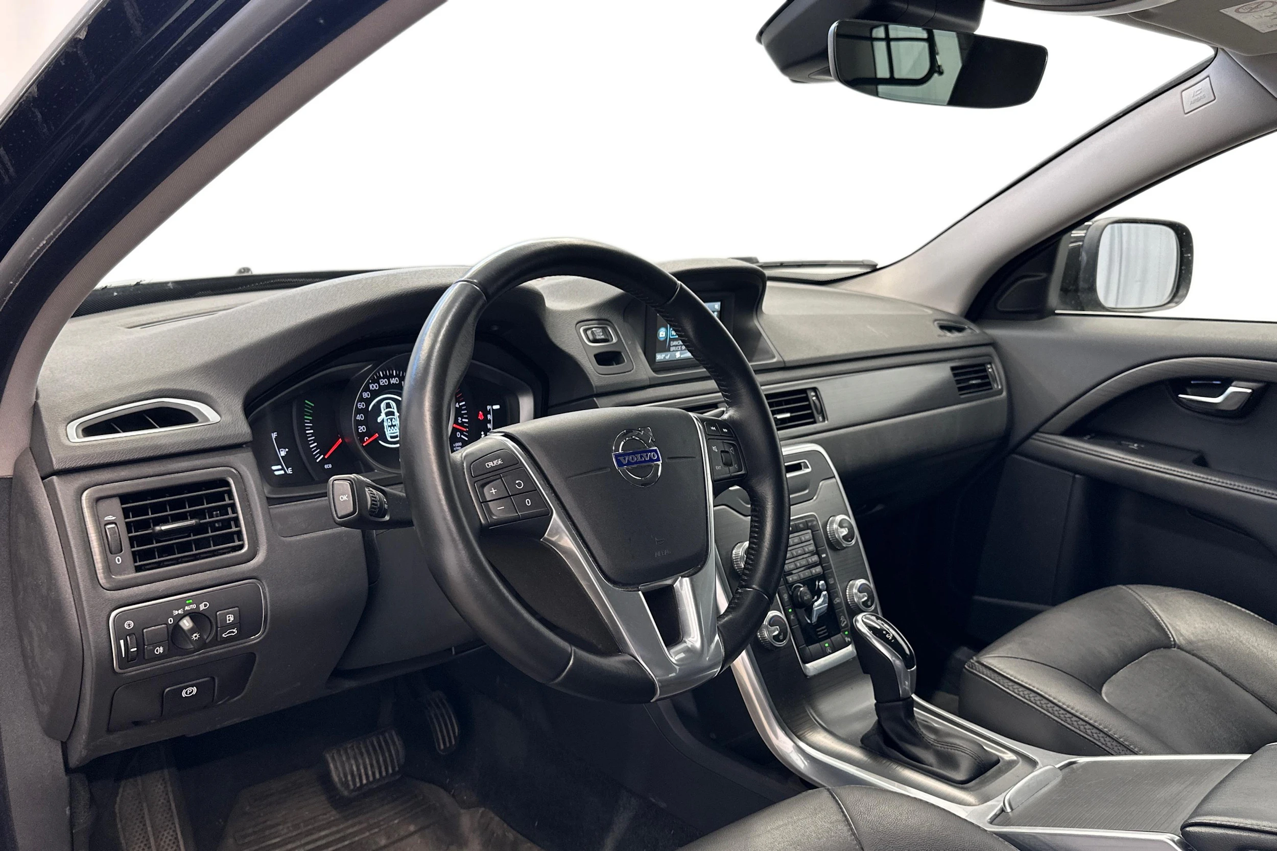 musta Volvo XC70 2016 kuva 3.