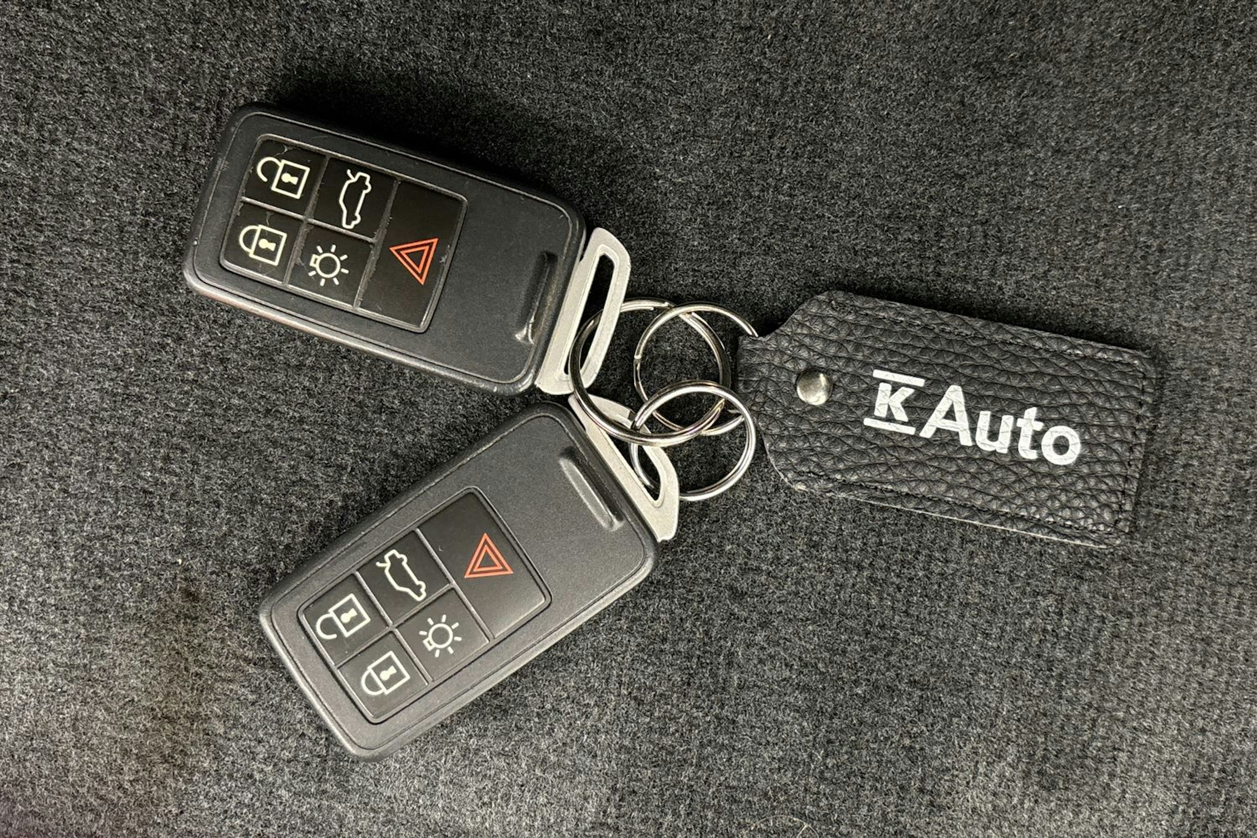 Valkoinen Volvo XC70 2016 kuva 28.