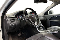 valkoinen Volvo XC70 2016 kuva 6.