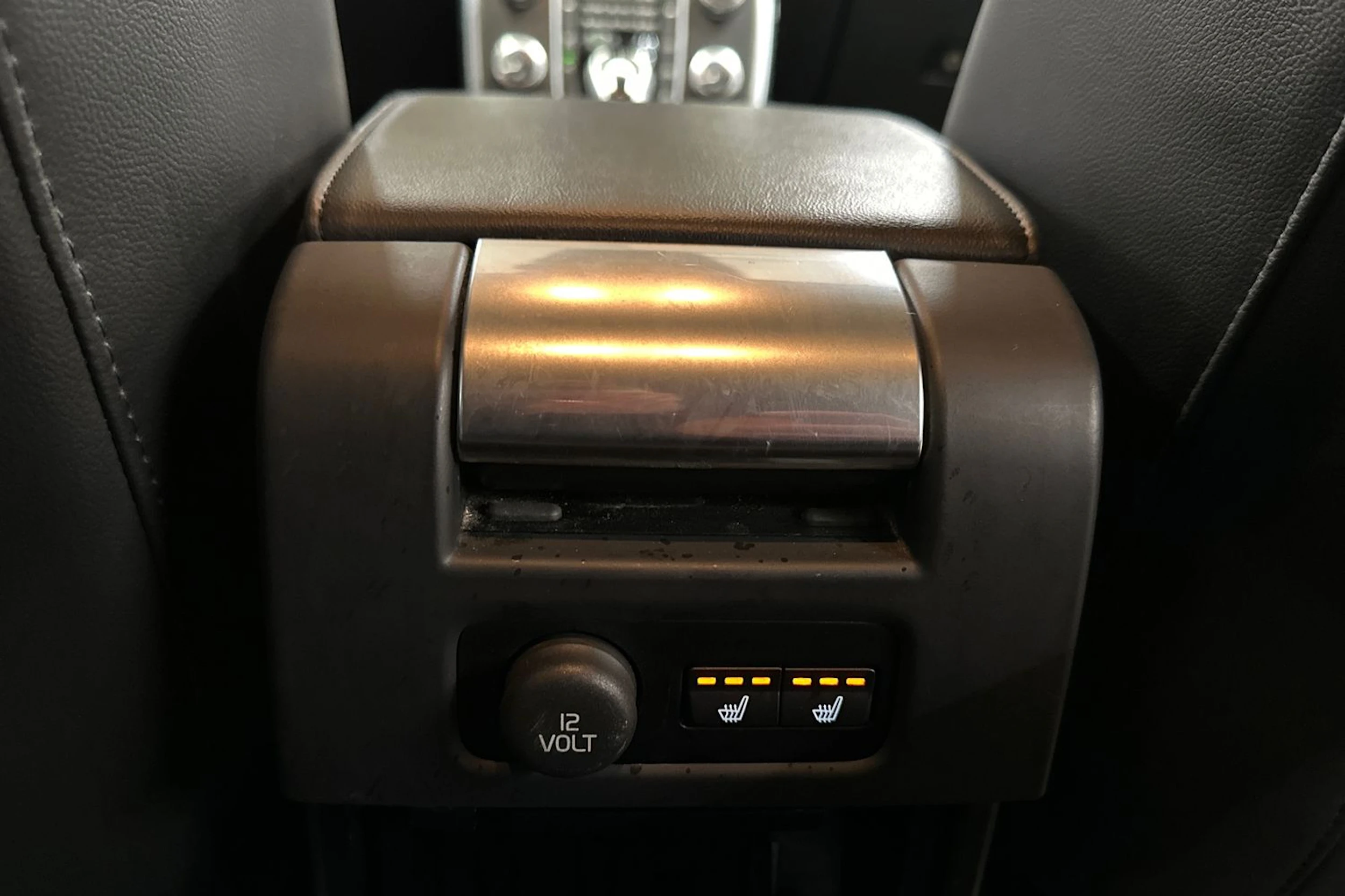 valkoinen Volvo XC70 2016 kuva 12.