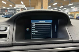valkoinen Volvo XC70 2016 kuva 16.