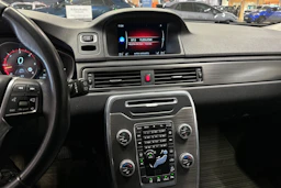valkoinen Volvo XC70 2016 kuva 18.