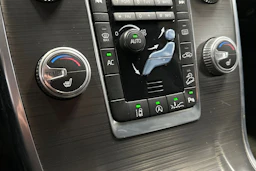 valkoinen Volvo XC70 2016 kuva 19.