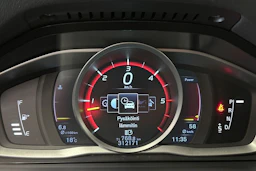 valkoinen Volvo XC70 2016 kuva 22.
