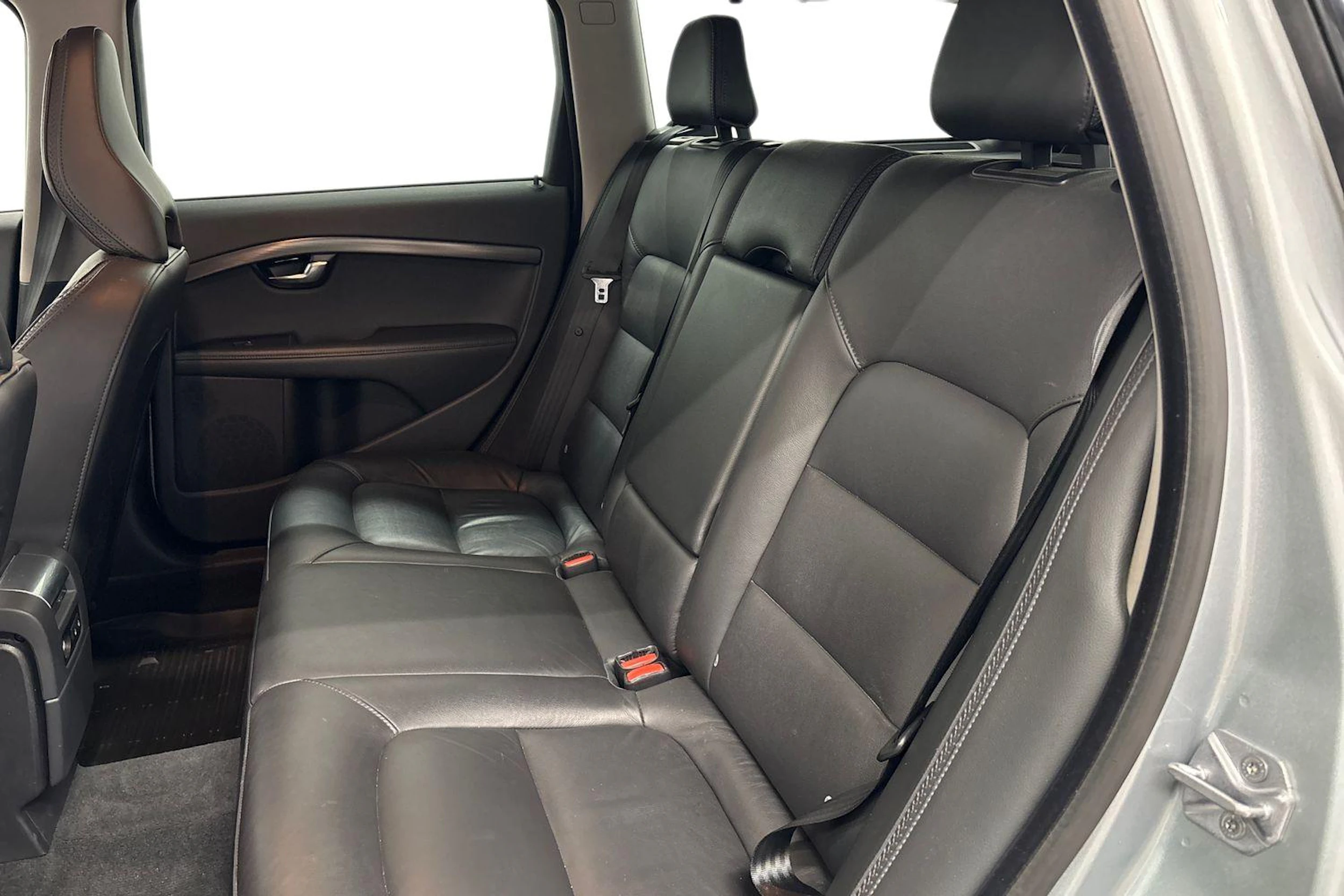 harmaa Volvo XC70 2016 kuva 8.