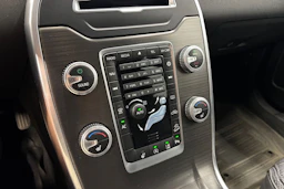 harmaa Volvo XC70 2016 kuva 27.