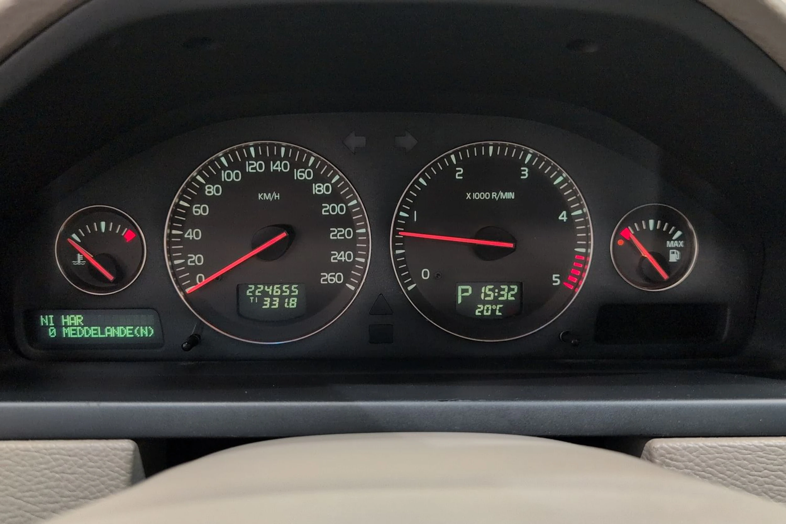 Ruskea (beige) Volvo XC90 2003 kuva 18.